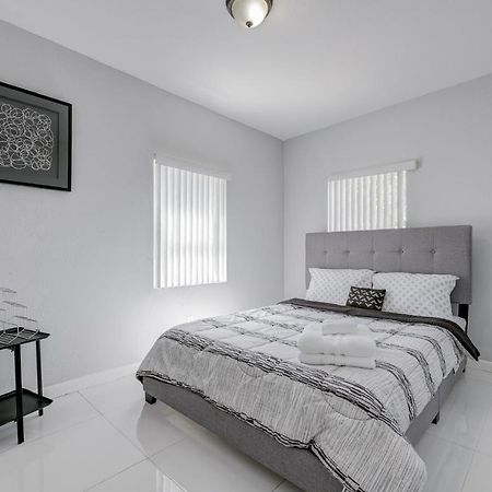 Deco Drive Miami • Near Hard Rock Stadium • South Beach • Wynwood ภายนอก รูปภาพ